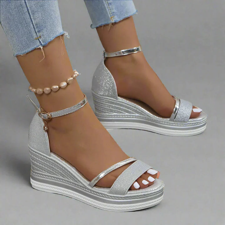 "Sandales confortables Sana élégantes pour femmes, design raffiné, idéales pour toutes occasions et tenues variées."