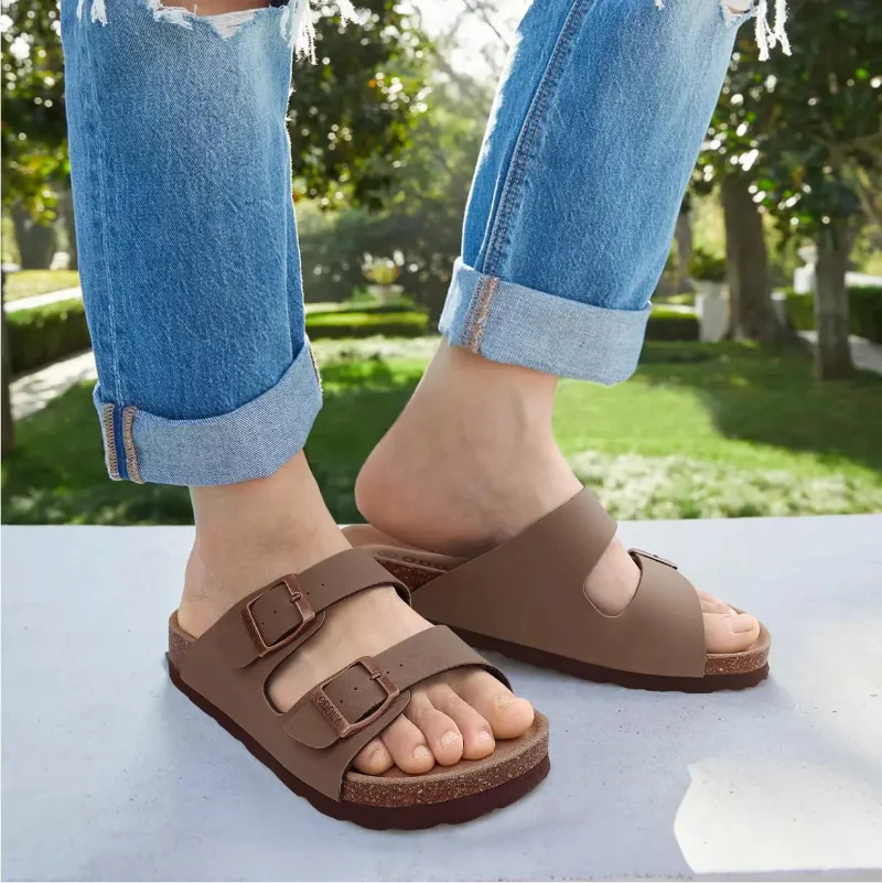 Sandales confortables unisexe avec boucles ajustables, idéales pour la plage et les activités d'été.