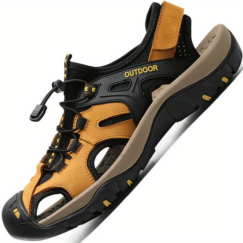 Sandales de montagne homme en cuir, durables pour randonnée et aventures estivales.