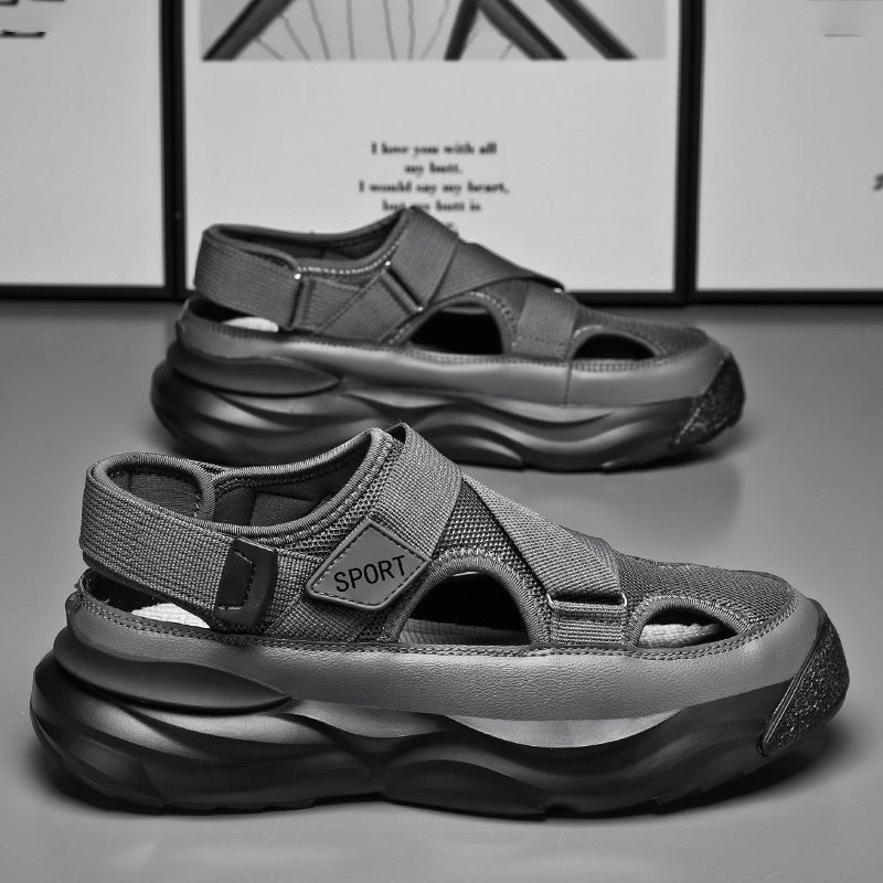 Chaussures d'été pour hommes: sandales de sport ouvertes, robustes avec sangles velcro ajustables et semelles épaisses.