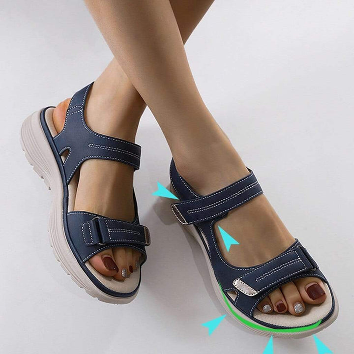 "Sandales d'été pour femmes, élégantes et orthopédiques, avec arc de soutien, en cuir beige et semelle légère."