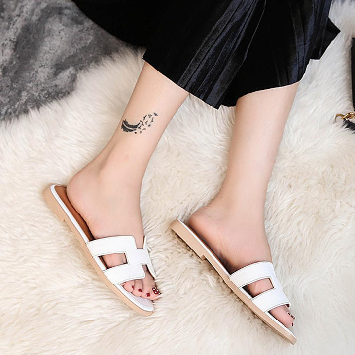 Chaussures Eloria chic femme, parfaites pour la plage et un style décontracté estival.