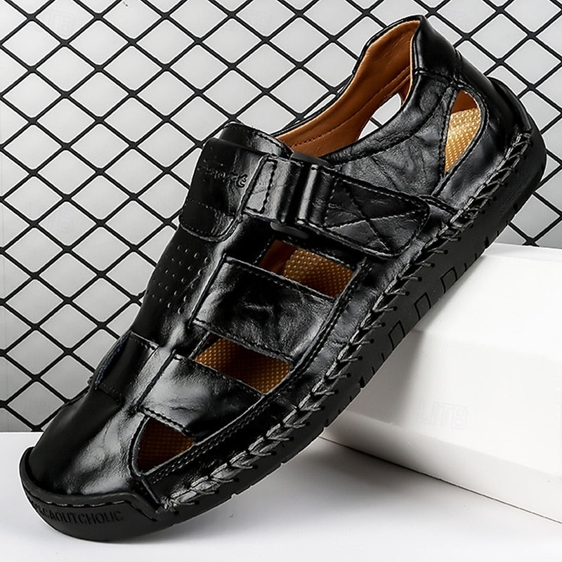 "Sandales en cuir homme élégantes confortables, design intemporel, pour garde-robe estivale, couleurs variées disponibles."