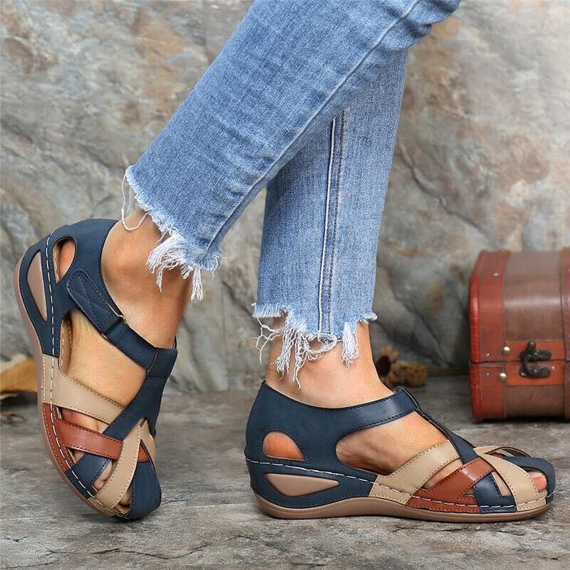 Sandales femme orthopédiques, style vintage. Confort et maintien optimal.  Design élégant et semelle antidérapante.