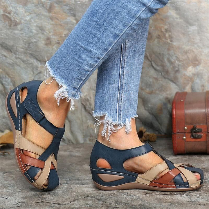 Sandales femme orthopédiques, style vintage. Confort et maintien optimal.  Design élégant et semelle antidérapante.