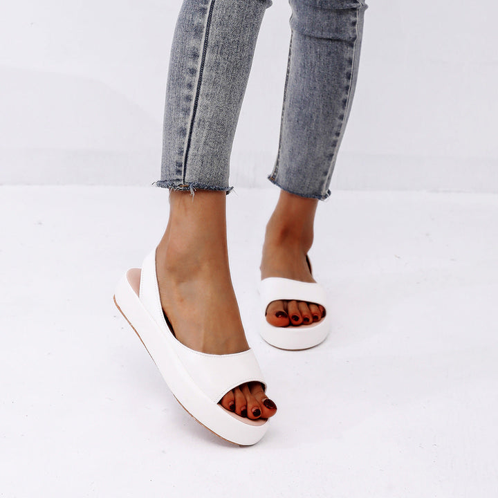 Sandales femmes, soutien voûte plantaire ajustable, confort optimal.  Design élégant et respirant.