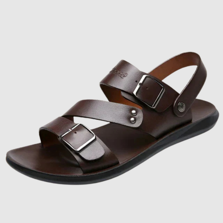 Sandales homme élégantes avec boucle raffinée, confort premium, style estival, parfaites pour sorties décontractées.