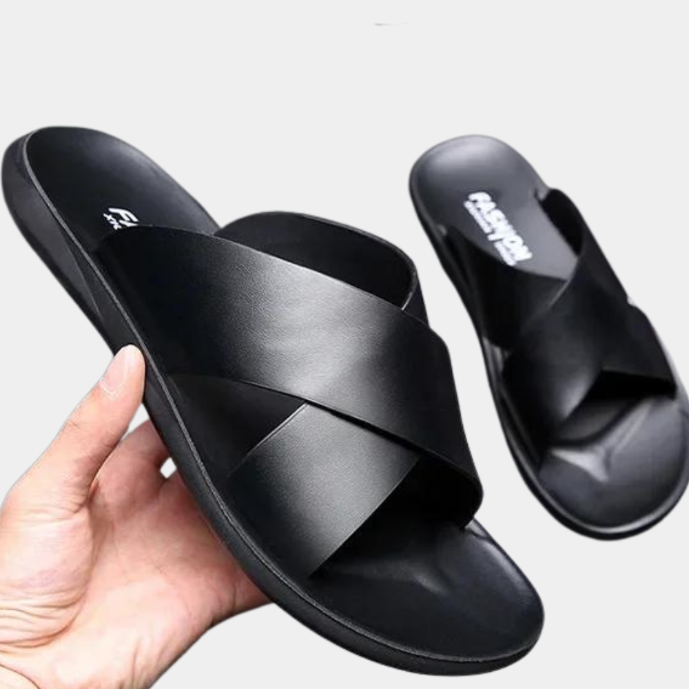Sandales homme été en cuir. Design élégant et confortable, lanières croisées.  Idéales pour l'été.