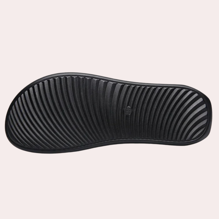 Sandales homme été en cuir. Design élégant et confortable, lanières croisées.  Idéales pour l'été.