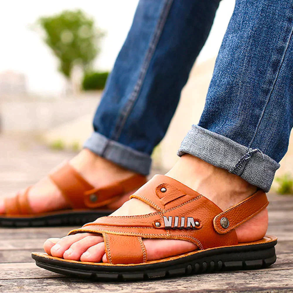 "Sandales hommes cuir véritable, confort orthopédique, design ergonomique, style classique, semelle antidérapante."