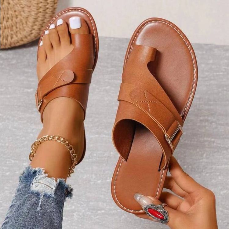 "Sandales Luella orthopédiques femme marron, confort et style avec lanières réglables pour un maintien optimal."