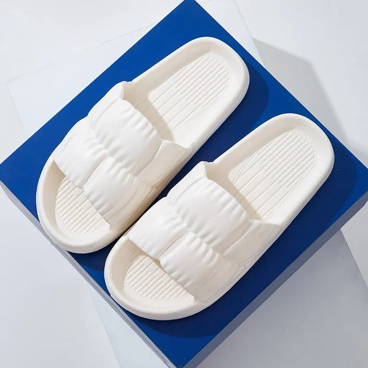 Sandales nuages modernes à plateforme pour un confort décontracté, légèreté absolue, style unisexe été.