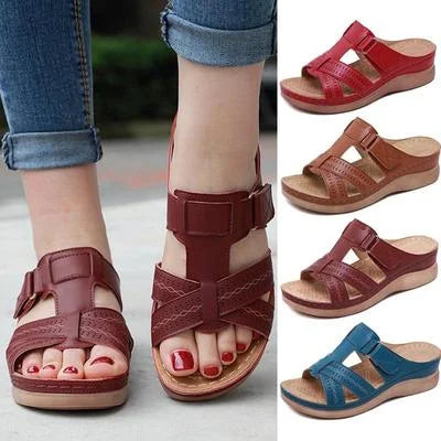Sandales orthopédiques élégantes, parfaites pour femmes recherchant confort, soutien et style en été pour la marche.