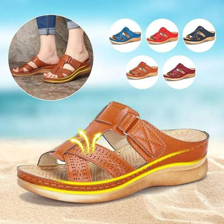 Sandales orthopédiques femmes : confort qui s'étend à la posture. Soutien triple arche pour des pieds et un corps en équilibre.