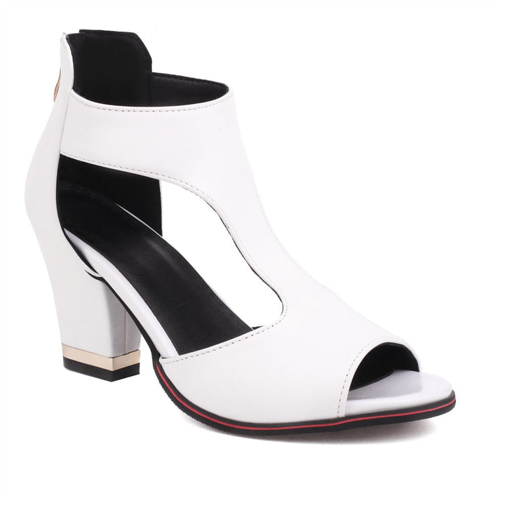 Sandales d'été orthopédiques à talon pour femmes. Design élégant assurant confort et bien-être à chaque marche.