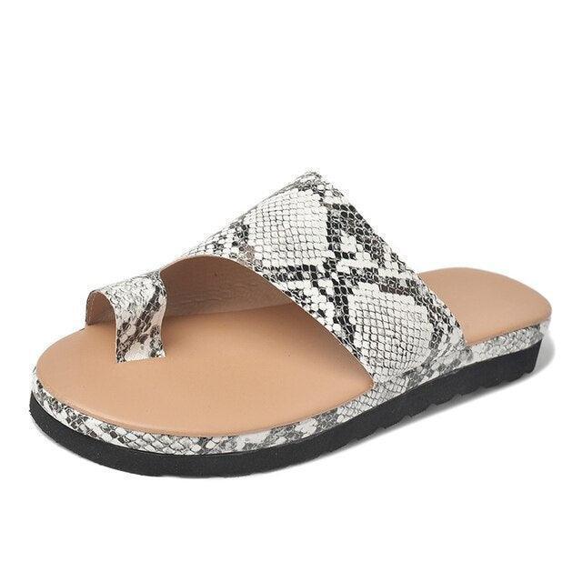 "Sandales orthopédiques femme avec design ouvert, confort hallux valgus, semelle douce, couleur beige, fermeture réglable"