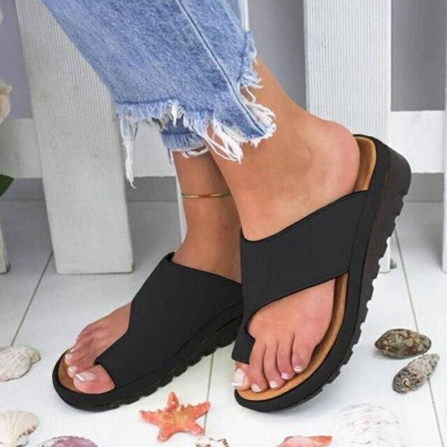 "Sandales orthopédiques femme avec design ouvert, confort hallux valgus, semelle douce, couleur beige, fermeture réglable"