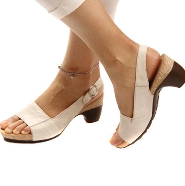 "Sandales orthopédiques femme élégantes, rouge avec brides ajustables, design chic et semelle amortissante."