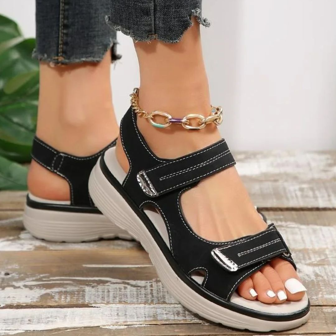 "Sandales orthopédiques femme modernes et élégantes, soutien confortable, disponibles en bleu, gris et noir."