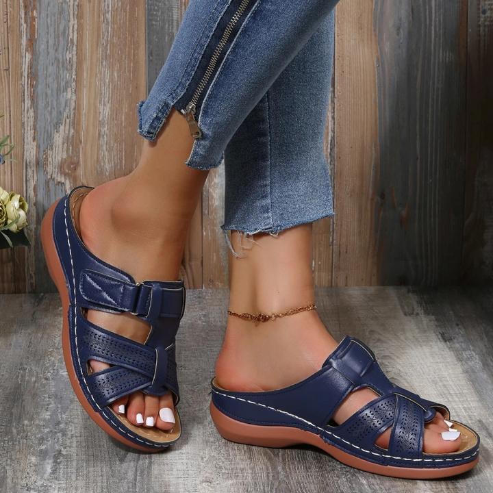 Sandales orthopédiques femmes: confort et style.  Design élégant, soutien optimal de la voûte plantaire.