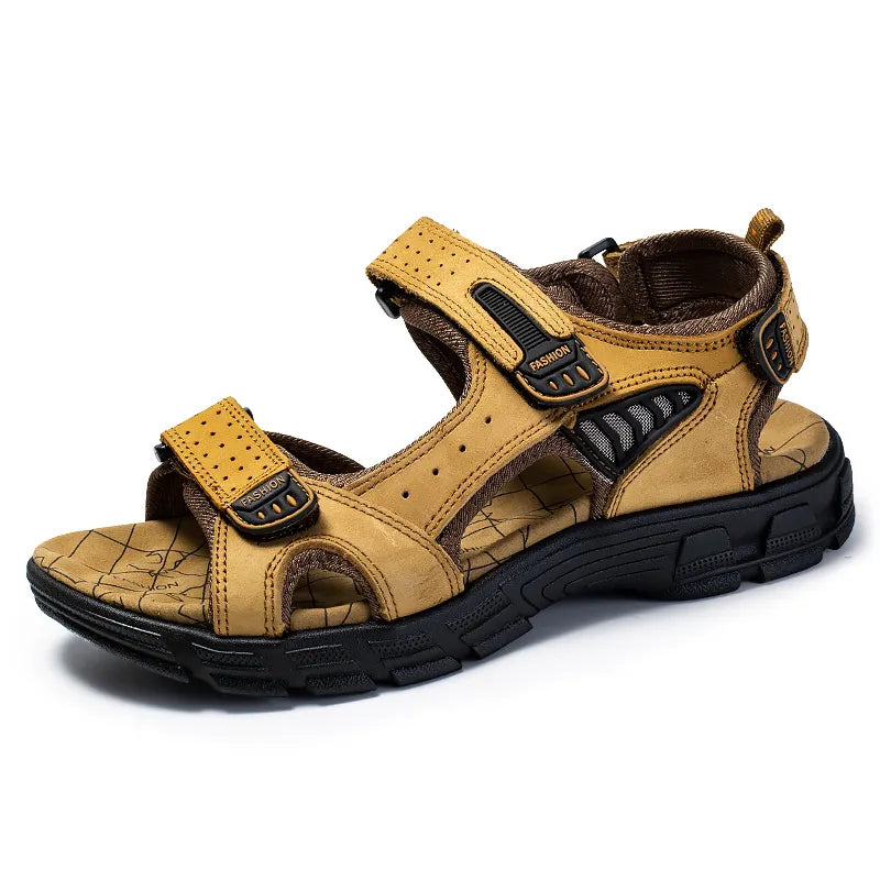 "Sandales orthopédiques mixte avec scratch, semelle ergonomique, couleur beige, pour usage intérieur et extérieur."