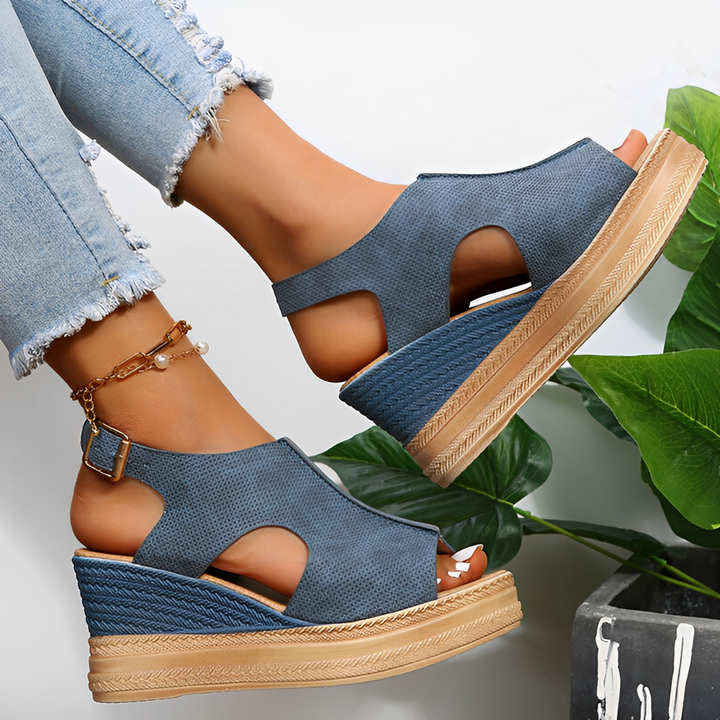 "Sandales orthopédiques Rosalie noires, design élégant et ergonomique, semelle souple, confort quotidien pour femmes."