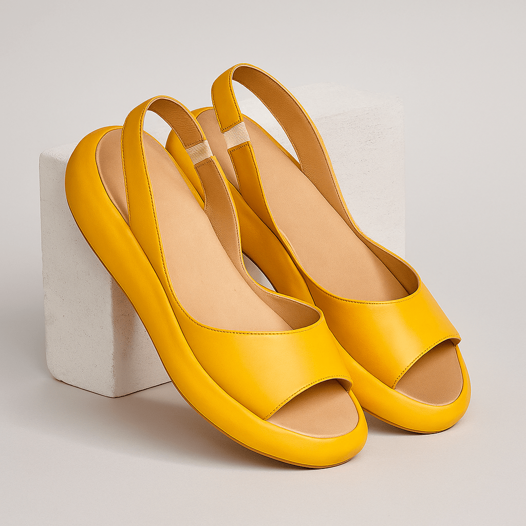 Sandales compensées femme polyvalentes à bout ouvert. Chaussures d'été confortables et mode, parfaites pour les vacances.