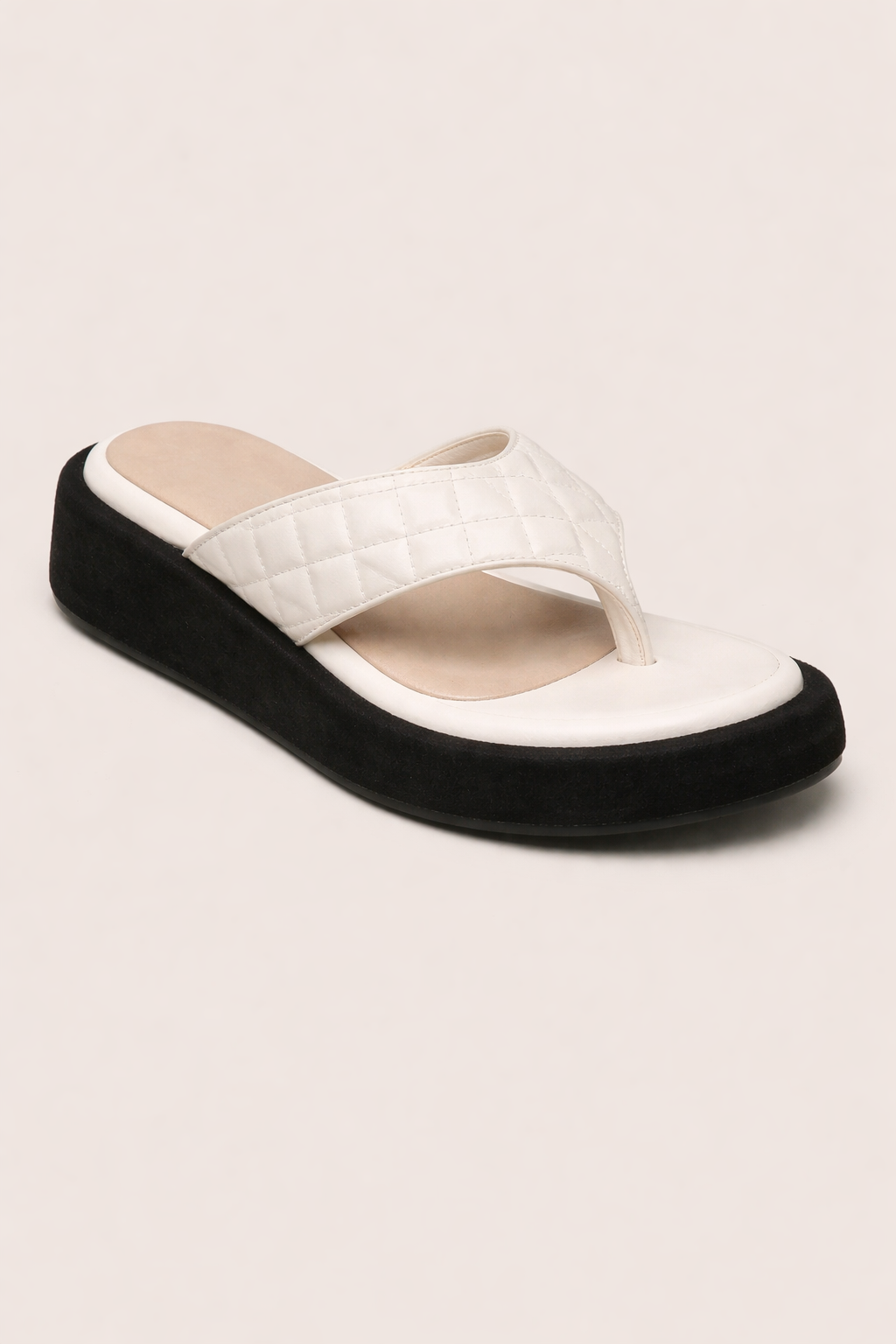 Chaussures femme mode décontractées: sandales tongs faciles à enfiler avec semelle épaisse pour le quotidien.