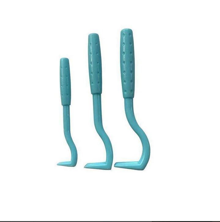 "Set de crochets à tiques pour animaux, 3 tailles, design fonctionnel, retrait sécurisé sans douleur pour tous les animaux."