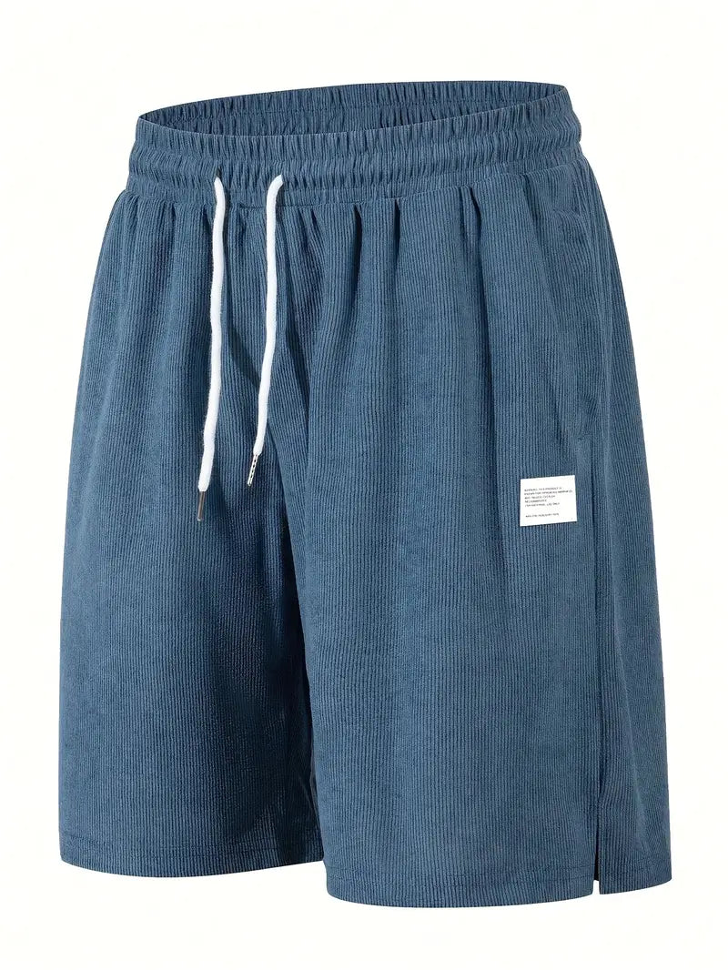 Short homme confortable pour l'été. Design décontracté et moderne, idéal pour la plage ou la ville.