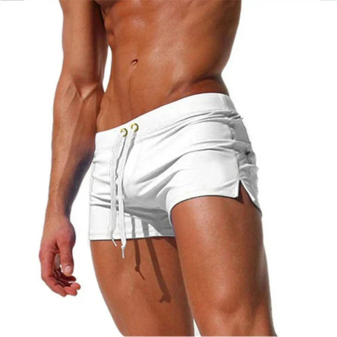 "Short de bain homme séchage rapide, taille ajustable, tissu léger et respirant, couleurs vibrantes, été piscine plage."