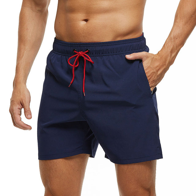Short de fitness homme ultra-léger, séchage rapide, conçu pour maximiser le confort pendant l'exercice intense.