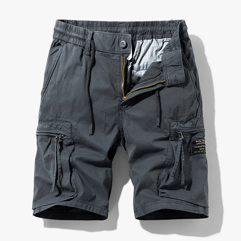 "Shorts cargo homme confortables, poches multiples, design décontracté pour style urbain et aventure extérieur."