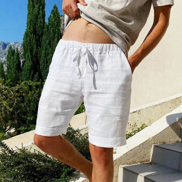 Shorts lin homme été.  Coupe classique, tissu léger et respirant. Parfait pour la saison estivale.