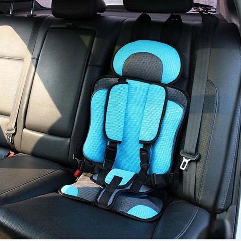 Siège auto enfant léger, sécurisé, ajustable. Confort optimal pour les voyages.