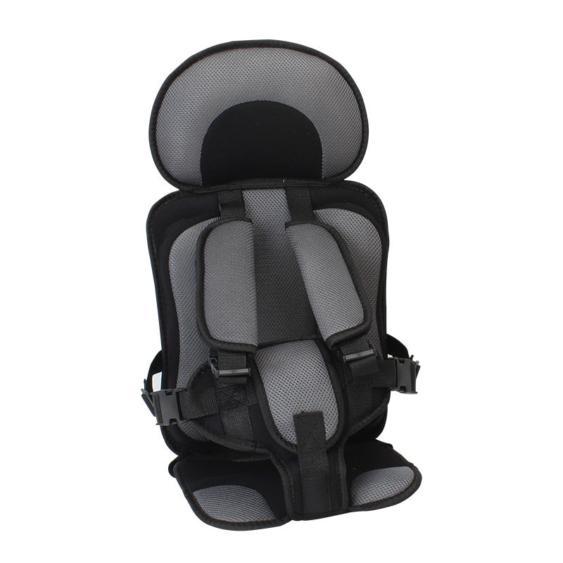 Siège auto enfant léger, sécurisé, ajustable. Confort optimal pour les voyages.