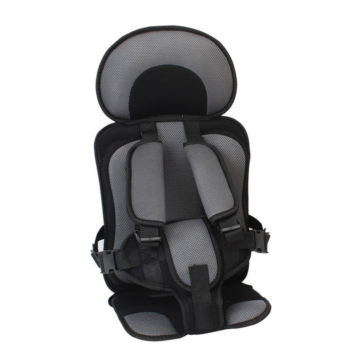 Siège auto enfant léger, sécurisé, ajustable. Confort optimal pour les voyages.