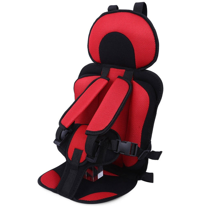 Siège auto enfant léger, sécurisé, ajustable. Confort optimal pour les voyages.