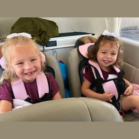 Siège auto enfant léger, sécurisé, ajustable. Confort optimal pour les voyages.