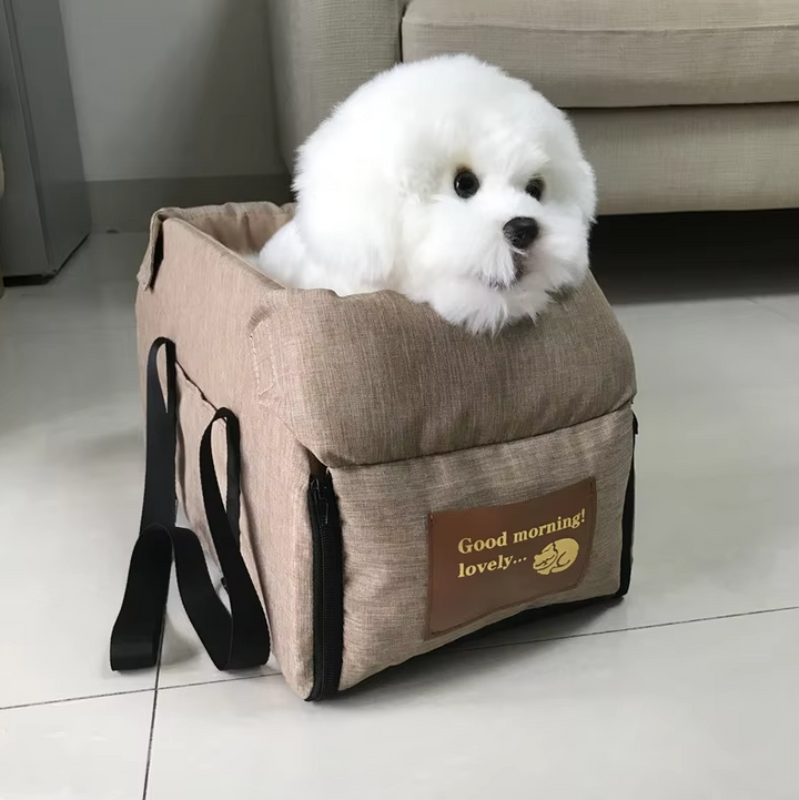 Siège auto rembourré pour chien, confortable et sécuritaire.  Voyage en toute sécurité pour votre animal.
