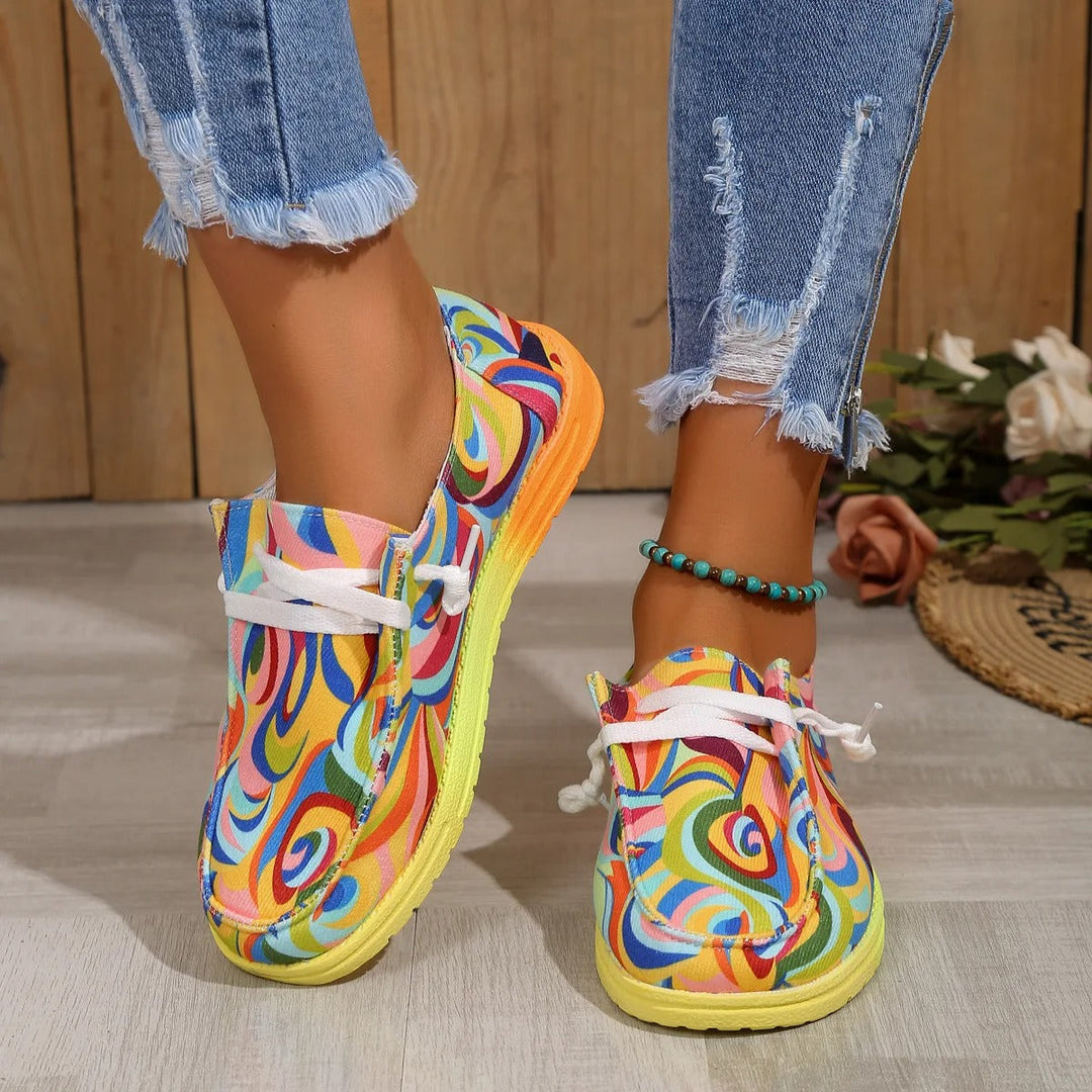 Sneakers femmes tendance jaune et colorées, style moderne, parfaites pour un look décontracté et vif.