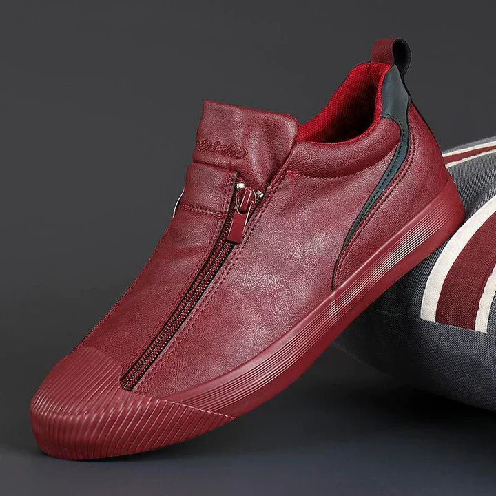 Sneakers homme élégantes, couleur noir, style chic pour mode masculine et confort supérieur. Idéales chaussures de ville.