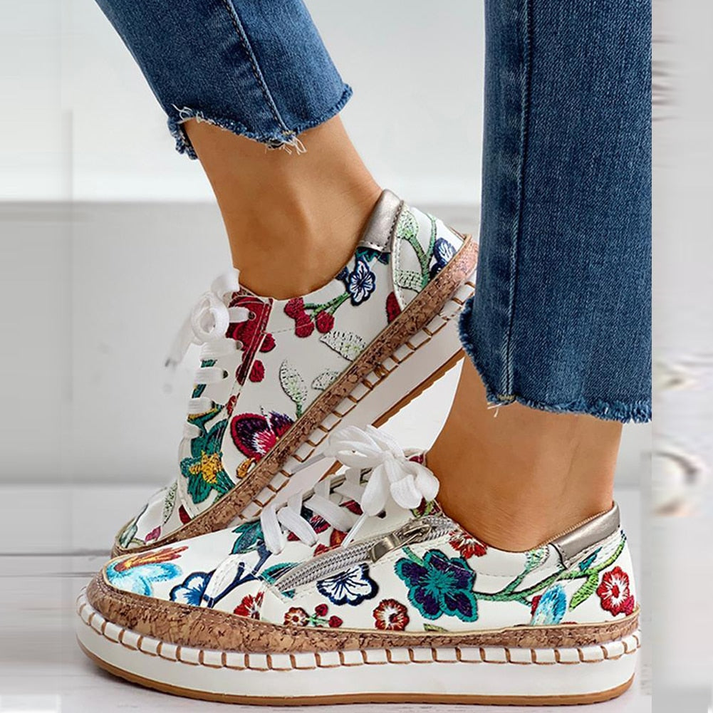 Sneakers femmes à motif floral unique, orthopédiques, pour un style décontracté et un confort optimal toute la journée.