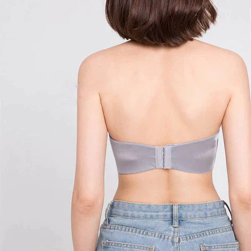 "Soutien-gorge sans bretelles noir, maintien optimal, effet push-up, design antidérapant; confort et style pour épaules nues.