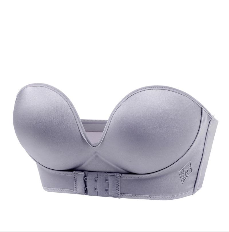 "Soutien-gorge sans bretelles noir, maintien optimal, effet push-up, design antidérapant; confort et style pour épaules nues.