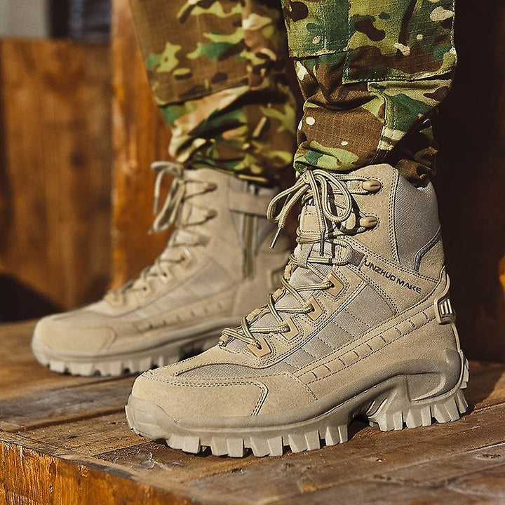 Bottes militaires hommes imperméables. Idéales pour randonnée et extérieur. Confort et protection robustes.