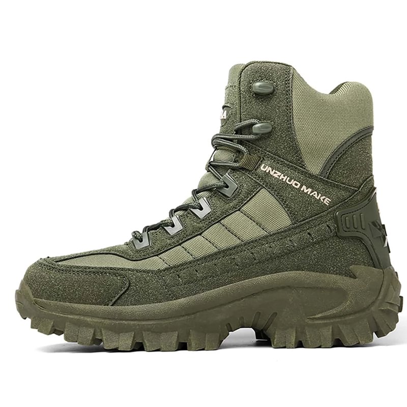 Bottes militaires hommes, robustes et confortables. Imperméables pour une protection maximale en extérieur.