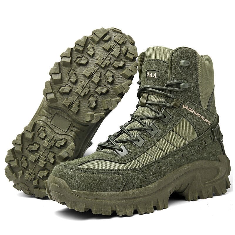 Bottes militaires hommes, idéales pour la protection des pieds. Confortables, imperméables pour l'aventure.
