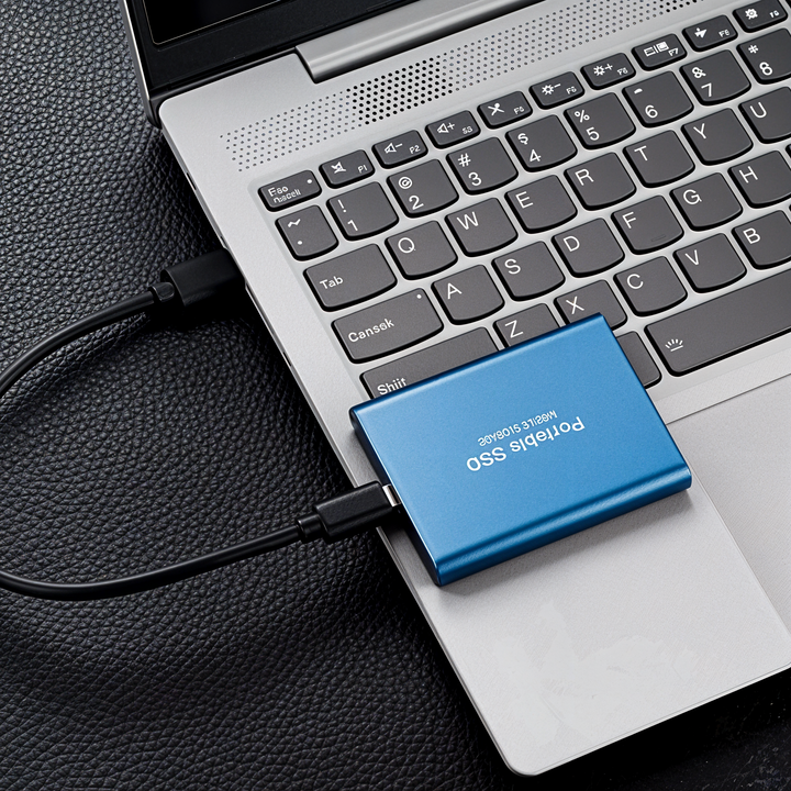 SSD externe rapide, stockage puissant. Design compact et élégant.  Transferts rapides, idéal pour les pros.