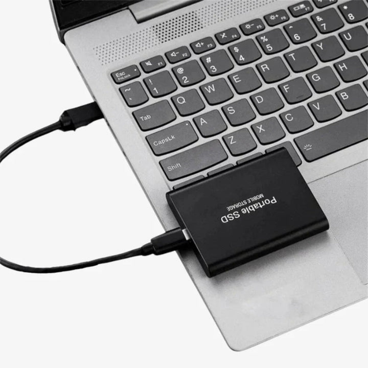 SSD externe ultra-rapide, 1-16 To. Stockage portable, design élégant et compact. Transfert de données rapide via USB 3.1.